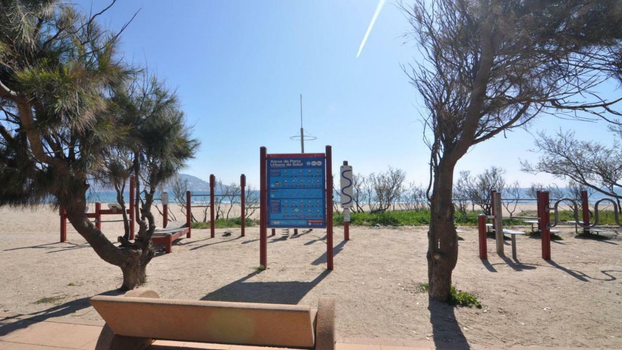 Roses Confort Beach Ev Milleni Luaran gambar