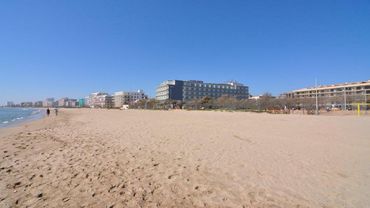 Roses Confort Beach Ev Milleni Luaran gambar